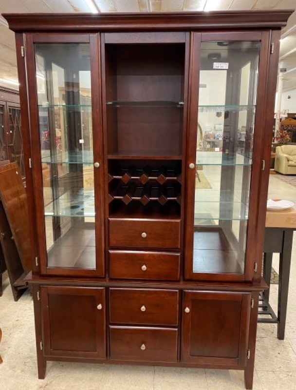 Dining Room Gently Used Wine Curio